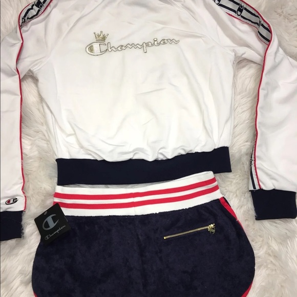 Champion Cropped Jacket - Picture 3 of 8